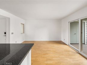 6004 Bixby Village Drive 21, Long Beach CA 90803