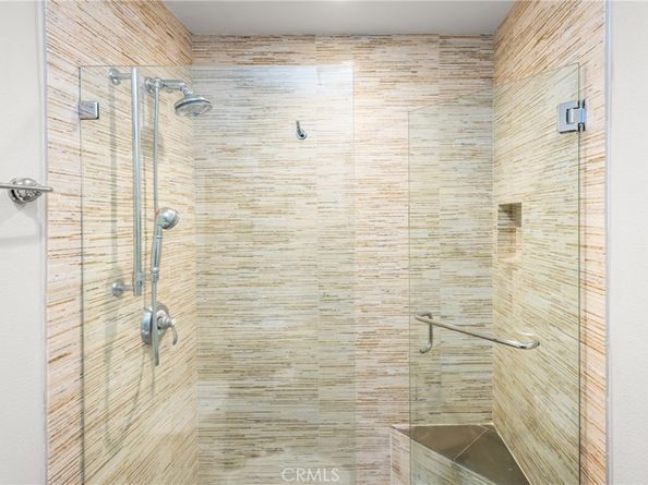 6004 Bixby Village Drive 21, Long Beach CA 90803