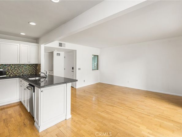 6004 Bixby Village Drive 21, Long Beach CA 90803