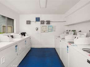 6004 Bixby Village Drive 21, Long Beach CA 90803