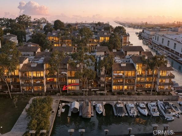 7124 Marina Pacifica N, Long Beach CA 90803