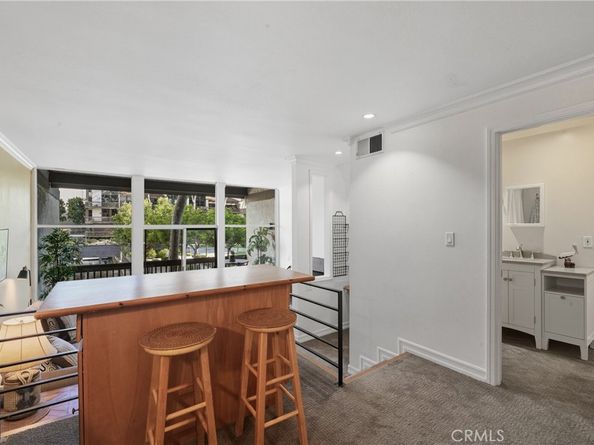 7124 Marina Pacifica N, Long Beach CA 90803