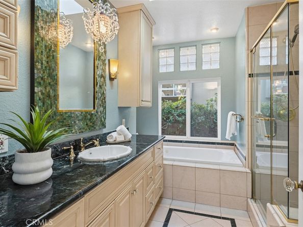 266 Park Avenue, Long Beach CA 90803