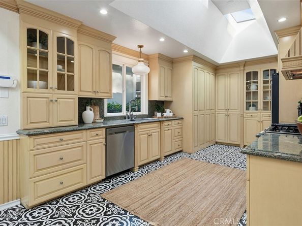 266 Park Avenue, Long Beach CA 90803