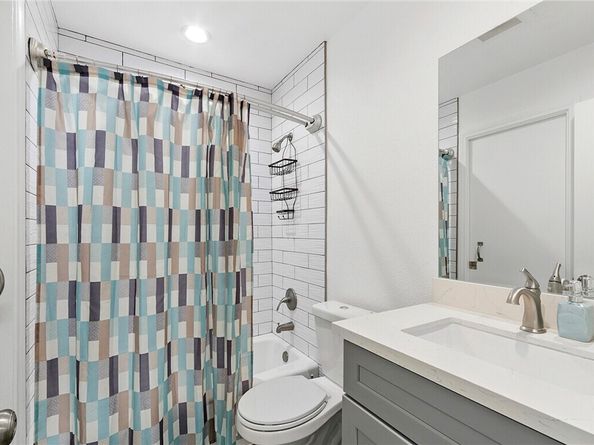 1206 Gladys Avenue, Long Beach CA 90804