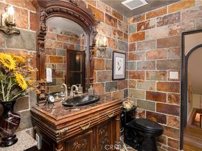 2510 N Park Boulevard, Santa Ana CA 92706