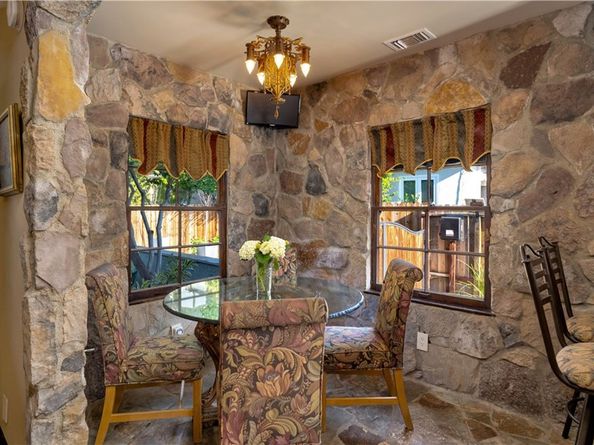 2510 N Park Boulevard, Santa Ana CA 92706