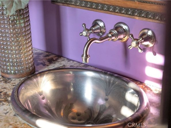 2510 N Park Boulevard, Santa Ana CA 92706