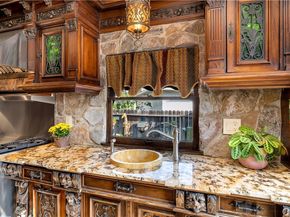 2510 N Park Boulevard, Santa Ana CA 92706