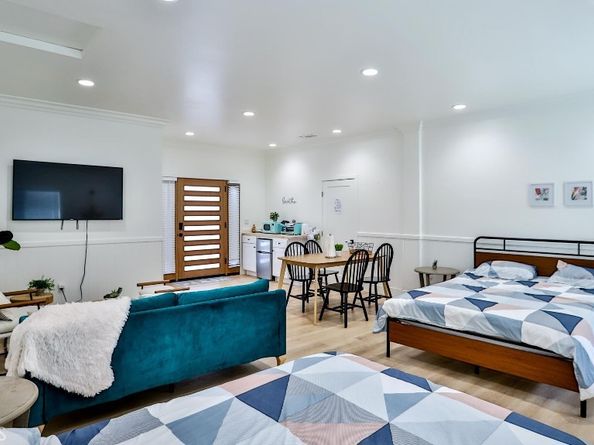 10301 Antigua Street, Anaheim CA 92804