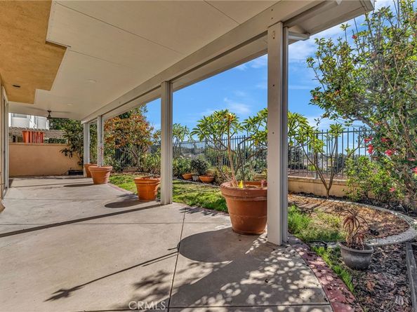 32 Salinas, Lake Forest CA 92610