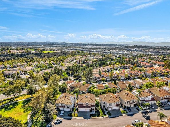 32 Salinas, Lake Forest CA 92610