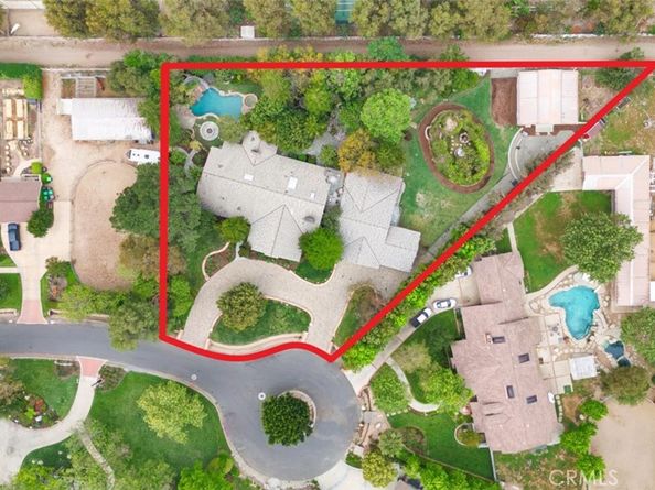 752 N Creekview Drive, Orange CA 92869