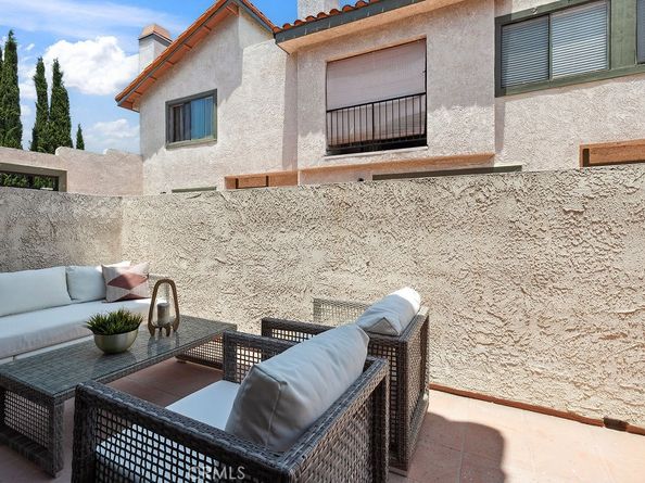 6101 Fulton Avenue 8, Van Nuys CA 91401