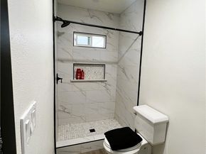 7672 Whitsett Avenue, Los Angeles CA 90001