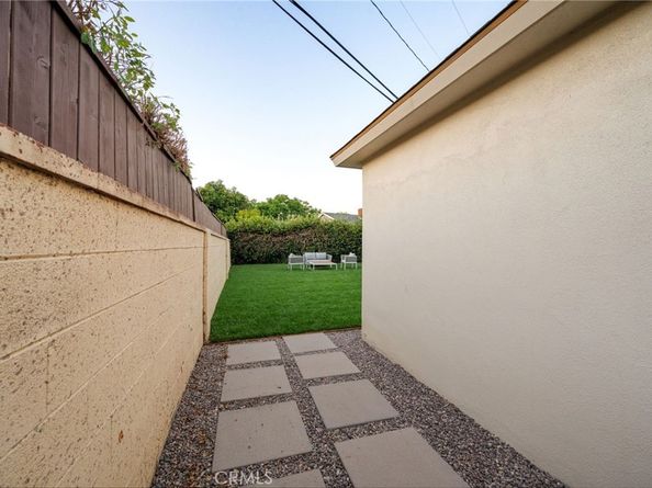 1101 W Sharon Road, Santa Ana CA 92706