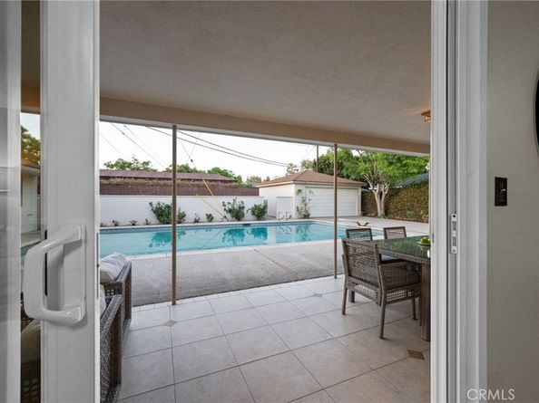 1101 W Sharon Road, Santa Ana CA 92706