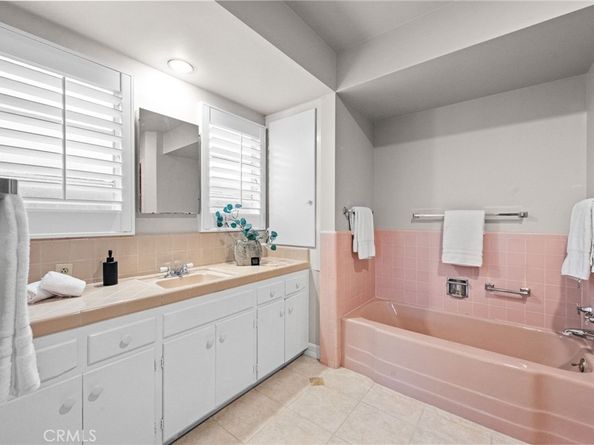1101 W Sharon Road, Santa Ana CA 92706