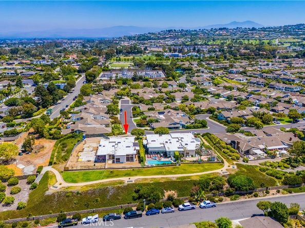 21 Beachcomber Drive, Corona Del Mar CA 92625