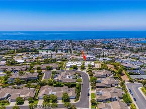 21 Beachcomber Drive, Corona Del Mar CA 92625