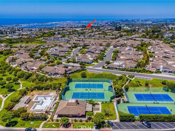 21 Beachcomber Drive, Corona Del Mar CA 92625