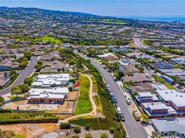 21 Beachcomber Drive, Corona Del Mar CA 92625