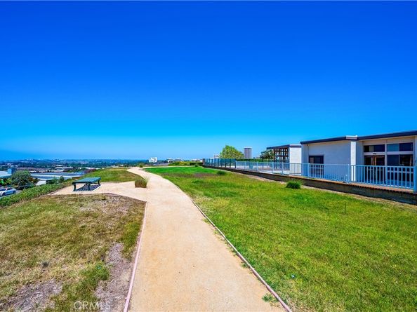 21 Beachcomber Drive, Corona Del Mar CA 92625