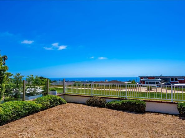 21 Beachcomber Drive, Corona Del Mar CA 92625