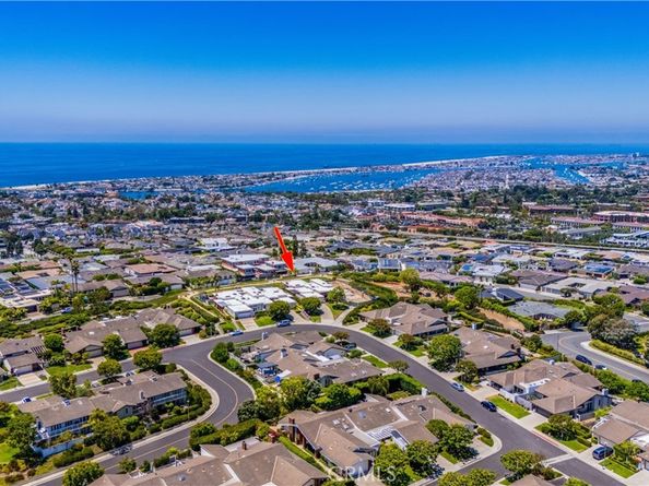 21 Beachcomber Drive, Corona Del Mar CA 92625