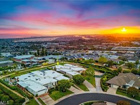 21 Beachcomber Drive, Corona Del Mar CA 92625