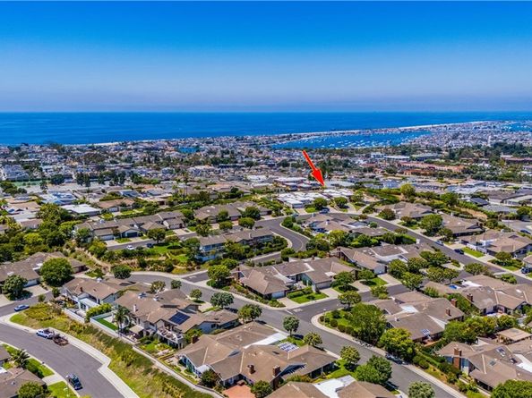 21 Beachcomber Drive, Corona Del Mar CA 92625