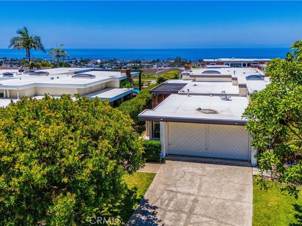 21 Beachcomber Drive, Corona Del Mar CA 92625