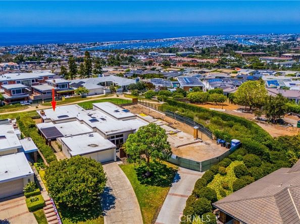 21 Beachcomber Drive, Corona Del Mar CA 92625