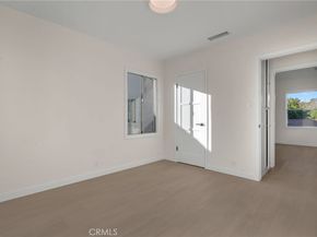 2729 Greentop Street, Lakewood CA 90712