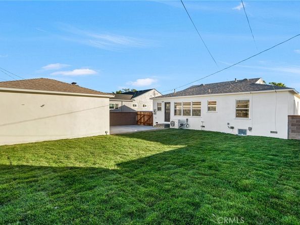 2729 Greentop Street, Lakewood CA 90712