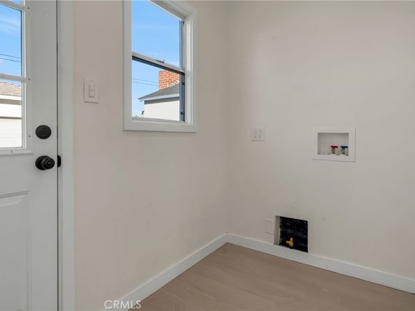 2729 Greentop Street, Lakewood CA 90712