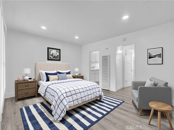 122 Elm Avenue 11, Long Beach CA 90802