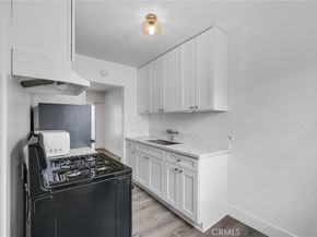 122 Elm Avenue 11, Long Beach CA 90802