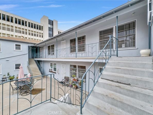 122 Elm Avenue 11, Long Beach CA 90802