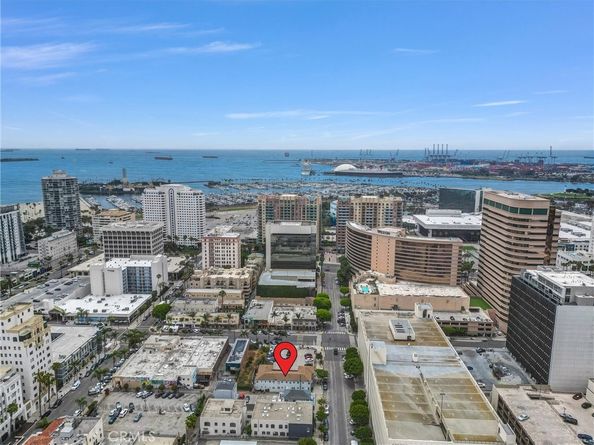 122 Elm Avenue 11, Long Beach CA 90802