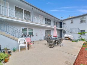 122 Elm Avenue 11, Long Beach CA 90802