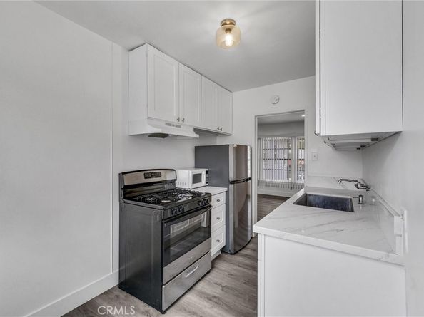 122 Elm Avenue 11, Long Beach CA 90802