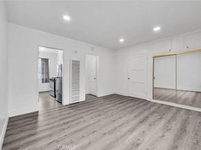 122 Elm Avenue 11, Long Beach CA 90802