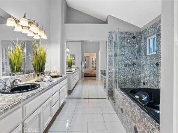 530 S Laureltree Drive, Anaheim Hills CA 92808