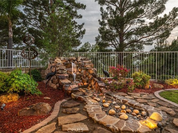 530 S Laureltree Drive, Anaheim Hills CA 92808