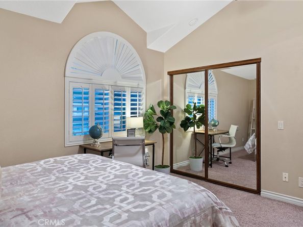 530 S Laureltree Drive, Anaheim Hills CA 92808