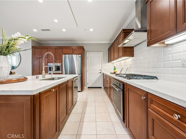 51 Decker, Irvine CA 92620