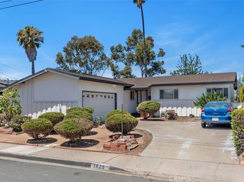 1828 Oakshire Court
