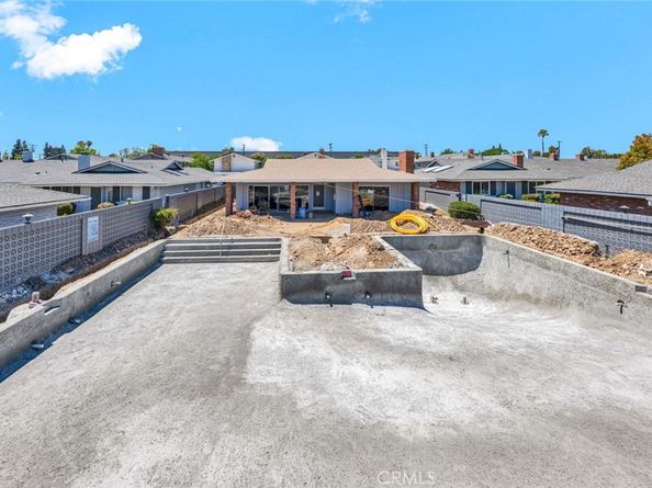 1125 E 1st Street, Tustin CA 92780