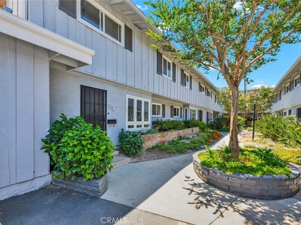 1125 E 1st Street, Tustin CA 92780